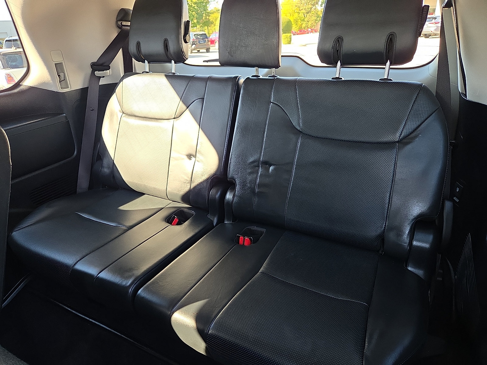 Used 2017 Lexus LX 570 4WD w/ Luxury Package image 10