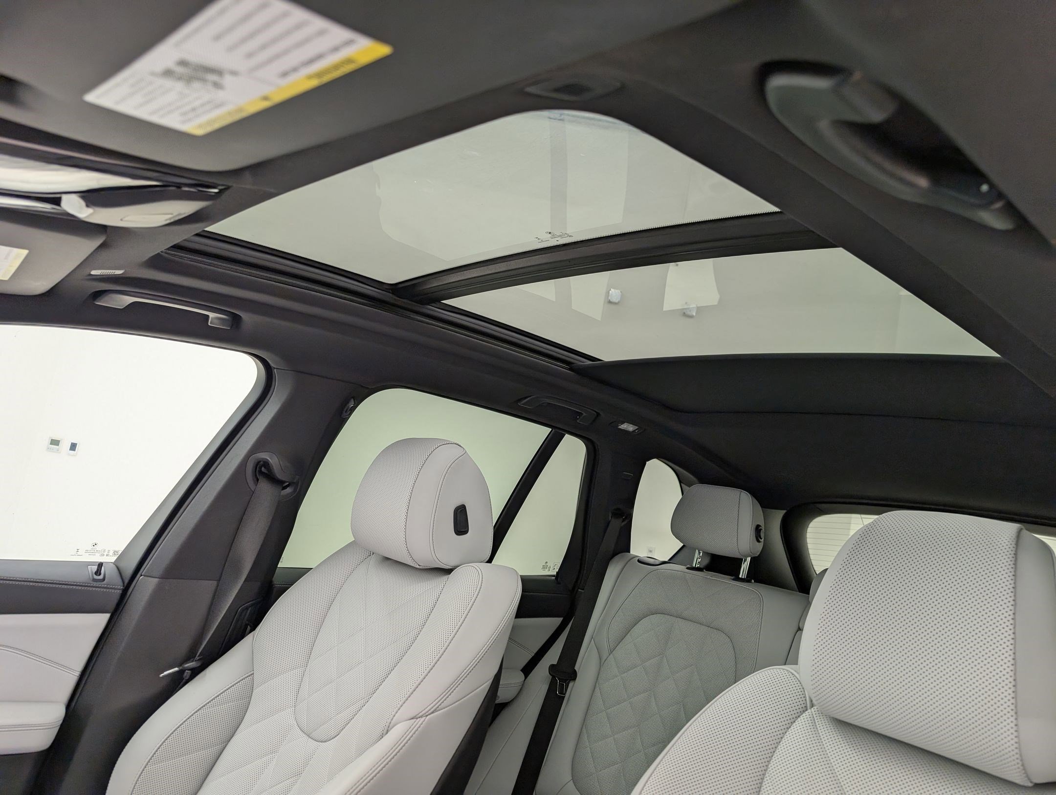 Certified 2025 BMW X5 xDrive40i w/ M Sport Package image 16