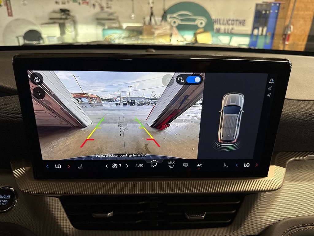 New 2026 Ford Explorer Active AWD/4WD image 23