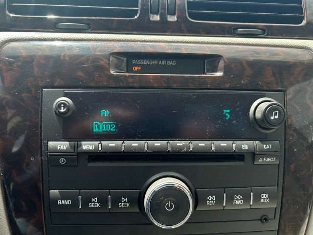 Used 2012 Chevrolet Impala LTZ FWD image 22