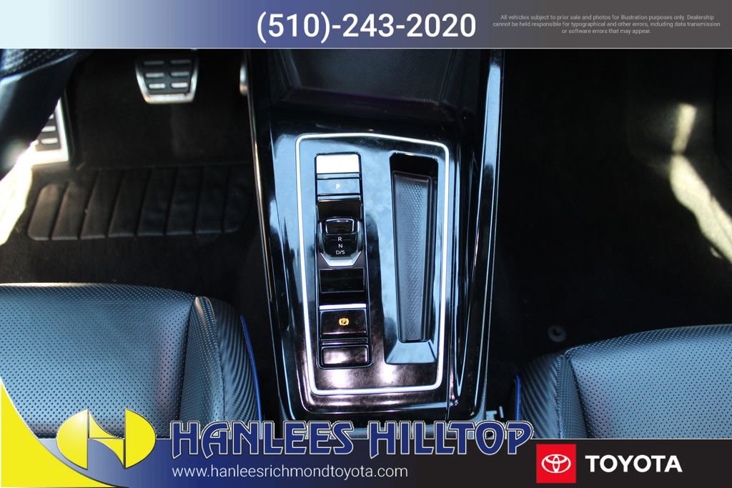 Used 2024 Volkswagen Golf R image 21