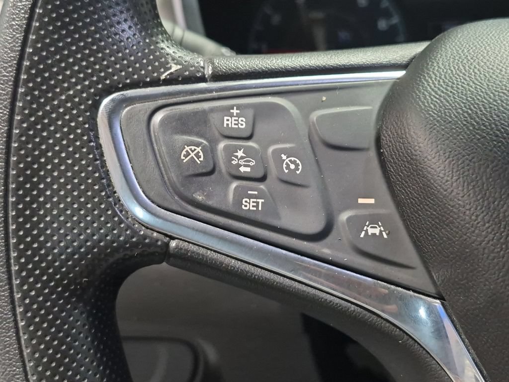 Used 2020 Chevrolet Equinox LS FWD image 30