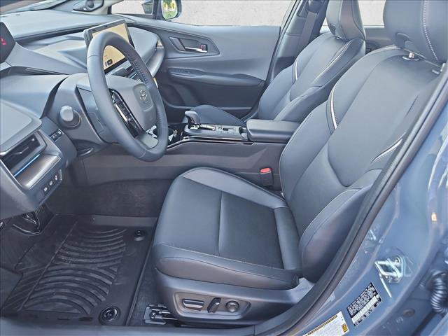 New 2027 Toyota Prius Limited w/ Limited Premium Package FWD image 4
