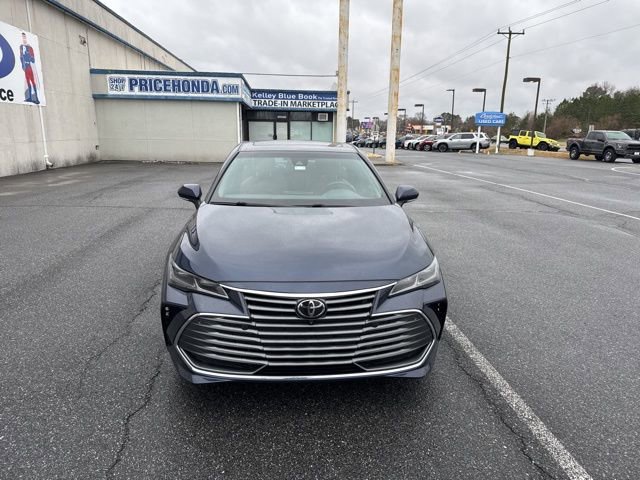 Used 2019 Toyota Avalon image 3