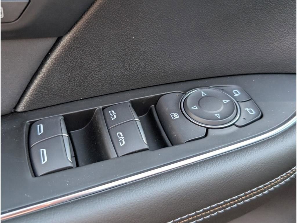 New 2025 Buick Envision Sport Touring image 17