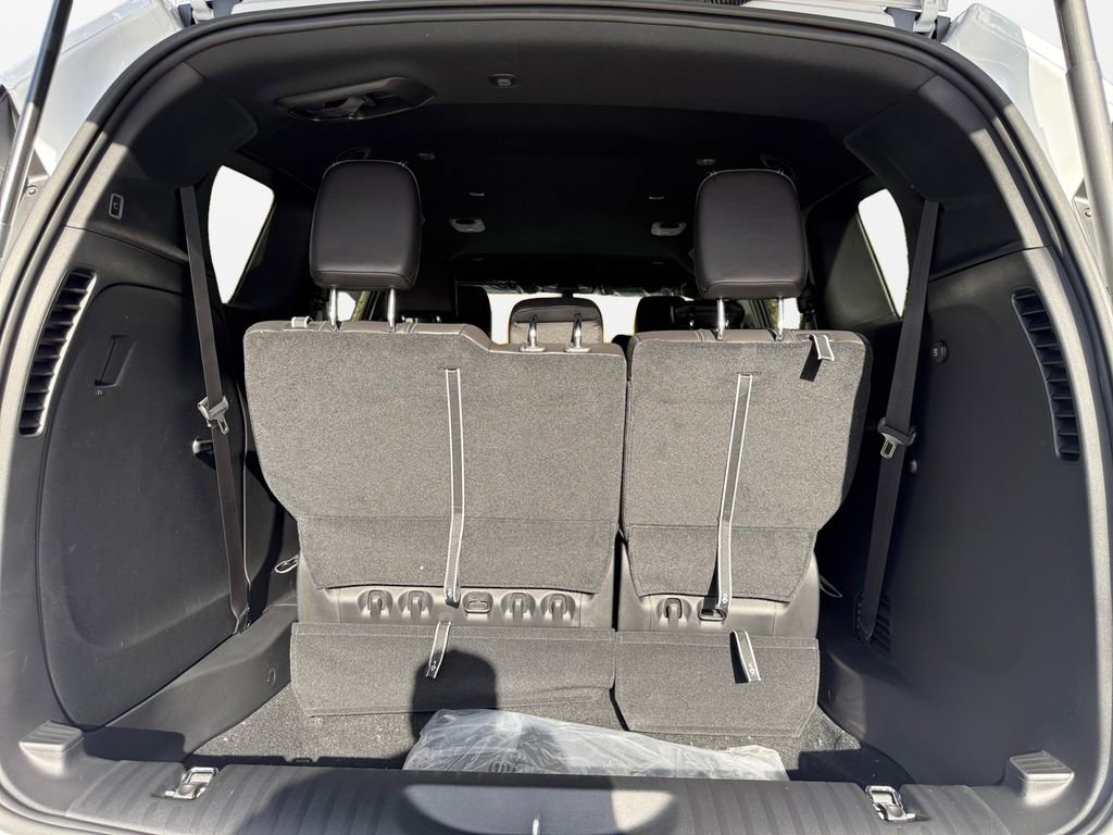 New 2026 Chrysler Pacifica Select FWD image 18