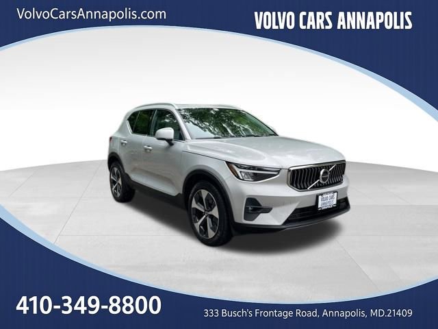 Certified 2023 Volvo XC40 B5 Plus w/ Climate Package AWD/4WD image 1