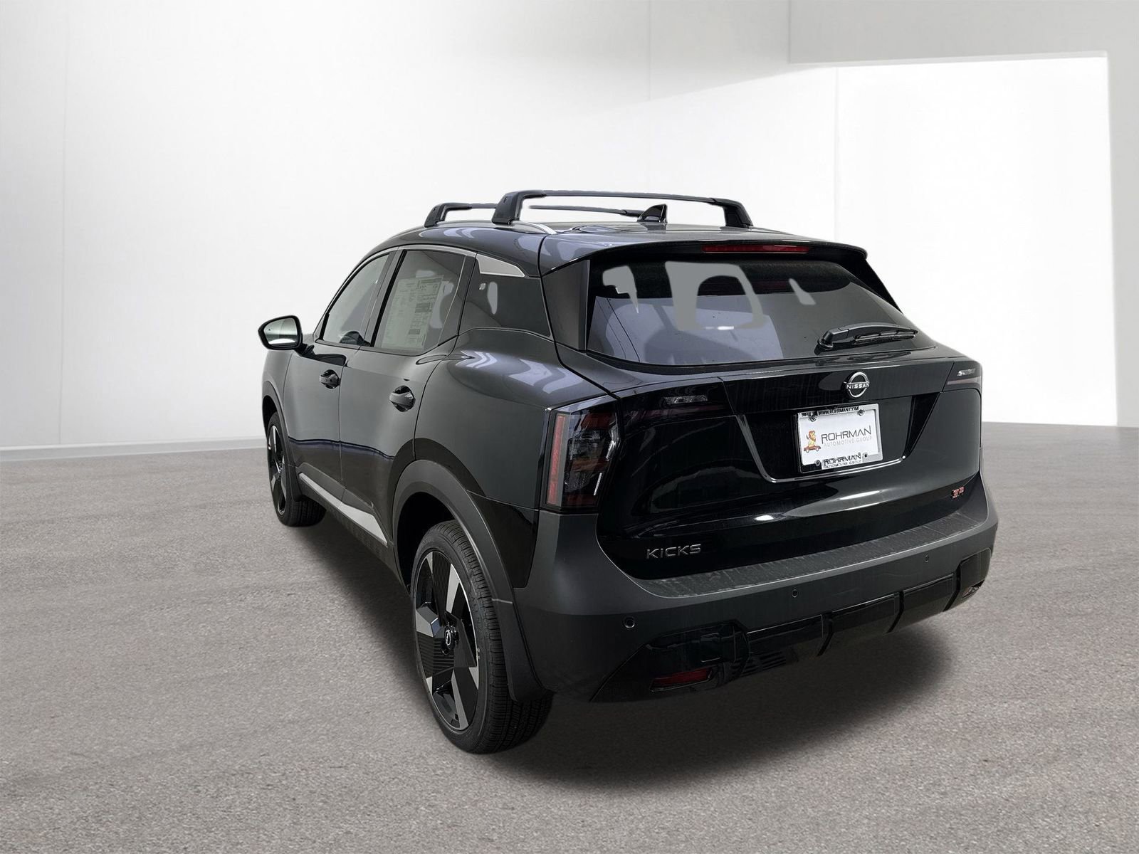 New 2025 Nissan Kicks SR w/ Illumination Package image 30