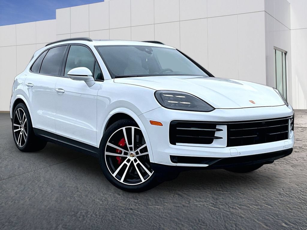 Certified 2024 Porsche Cayenne S AWD/4WD image 9