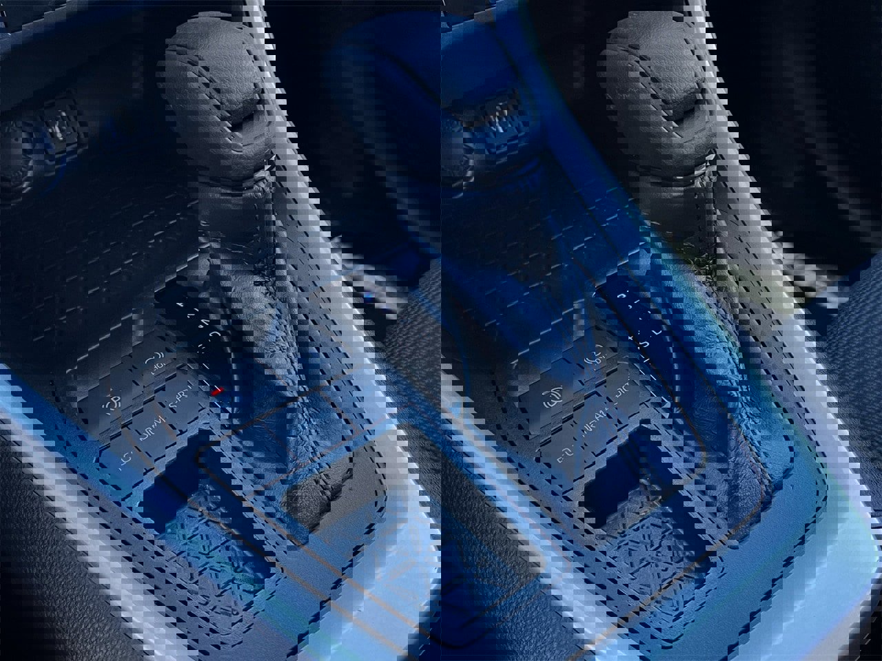 Used 2025 Toyota RAV4 LE image 17