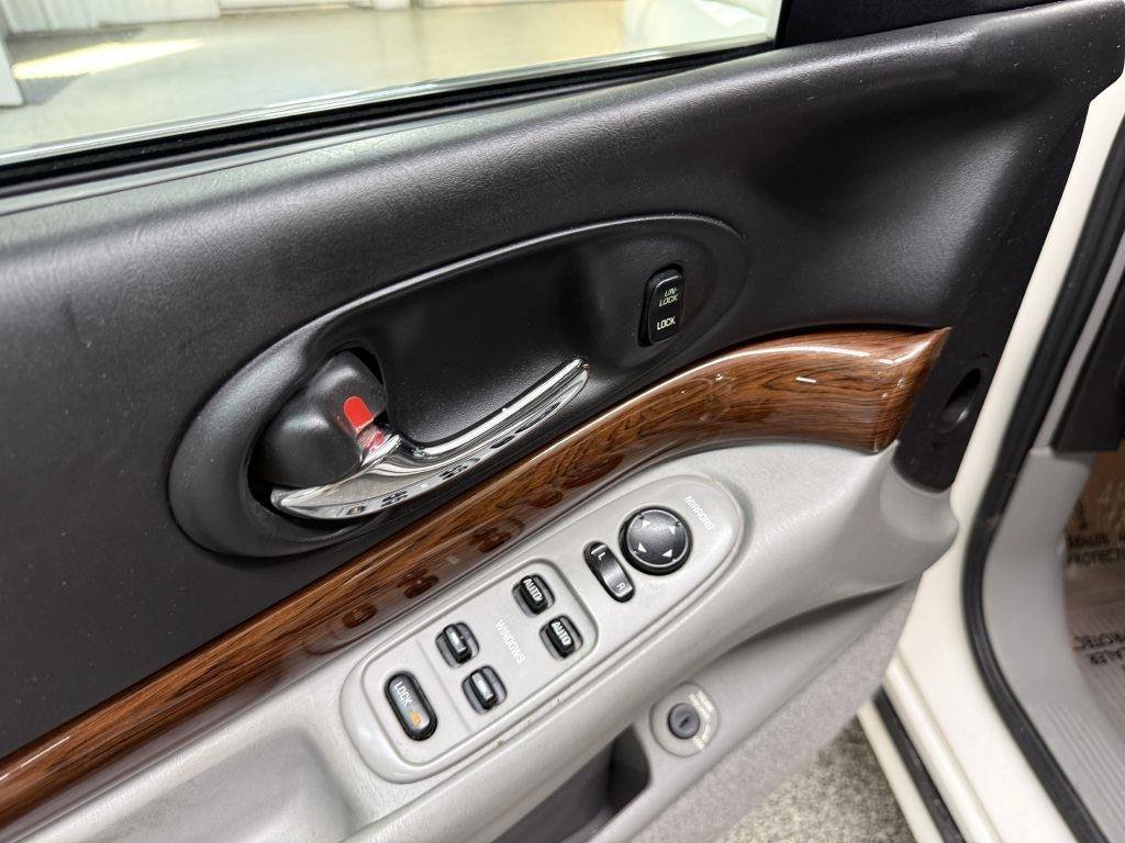 Used 2004 Buick Le Sabre Custom FWD image 24