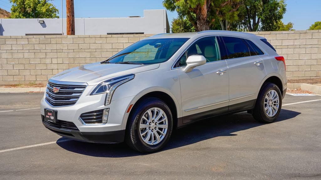 Used 2019 Cadillac XT5 FWD image 3