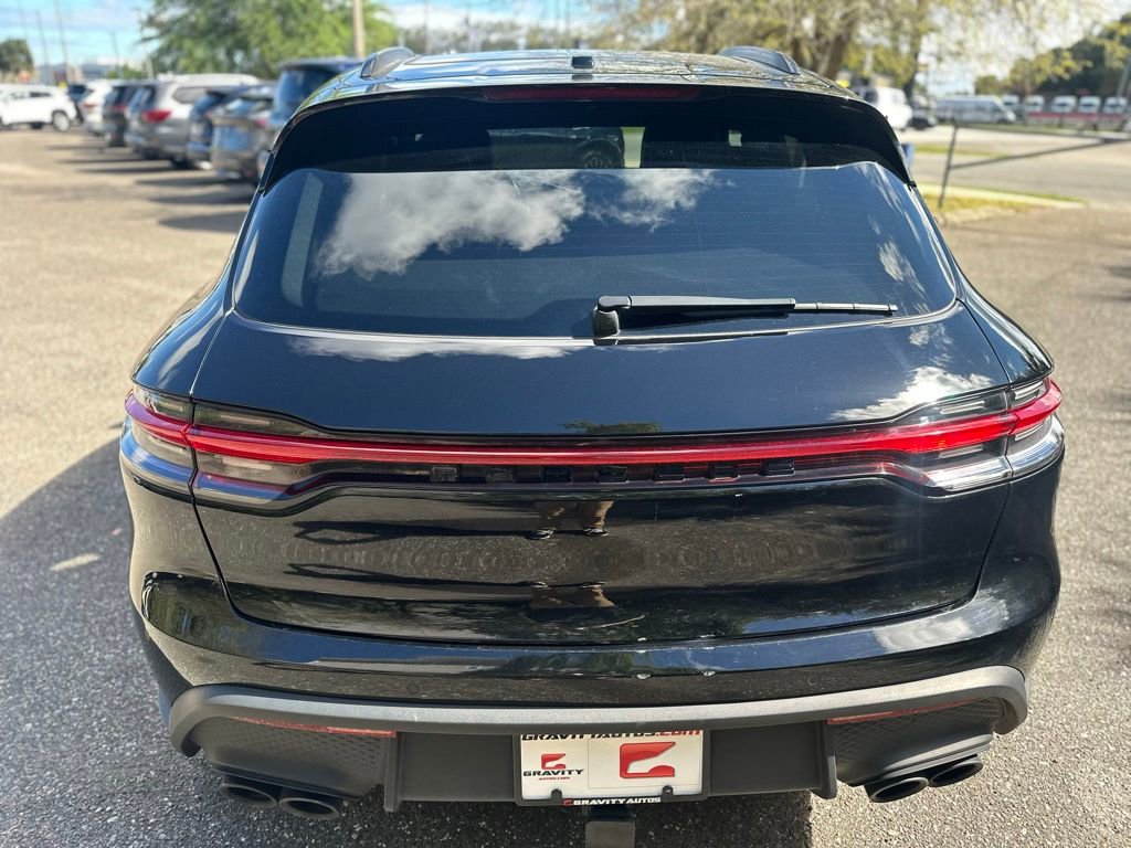 Used 2023 Porsche Macan image 9