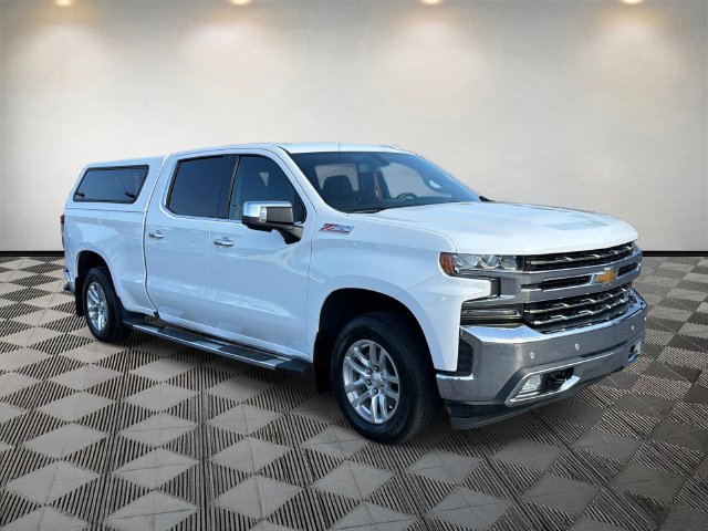 Used 2020 Chevrolet Silverado 1500 LTZ w/ LTZ Convenience Package AWD/4WD image 3