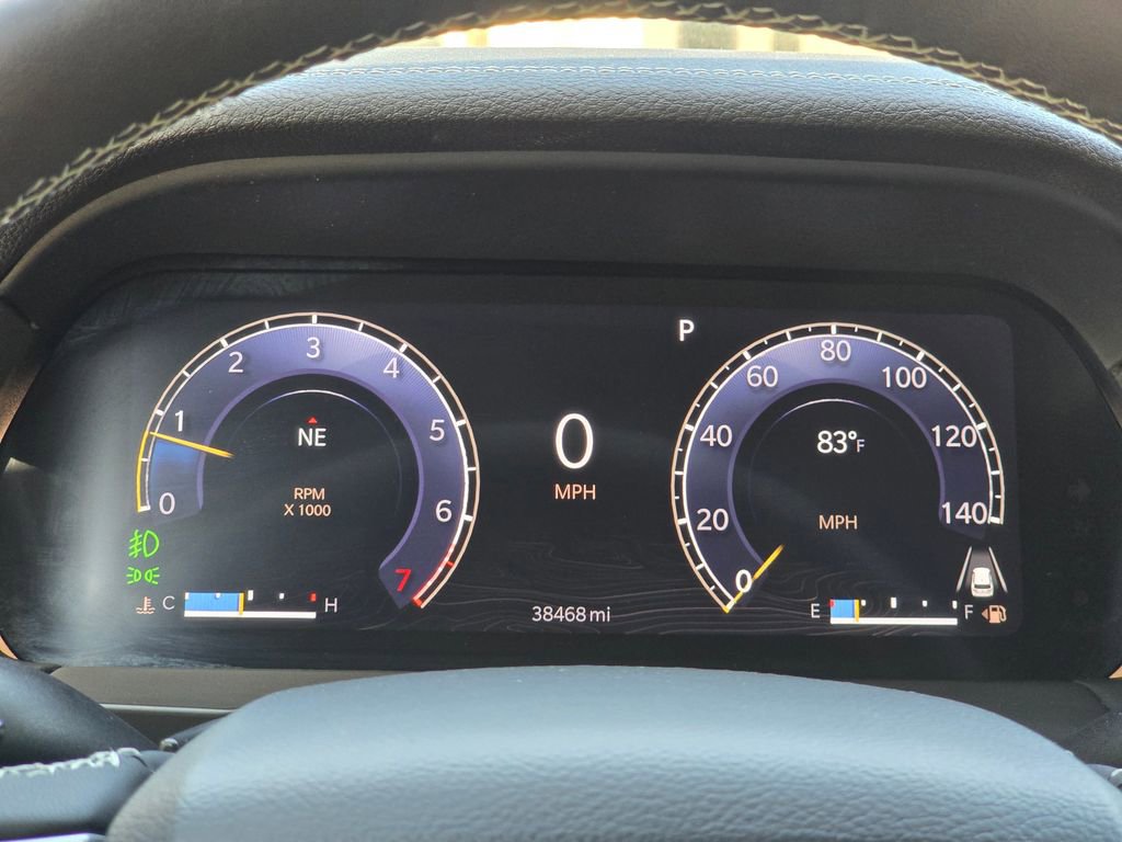 Used 2023 Jeep Grand Cherokee L Limited AWD/4WD image 33