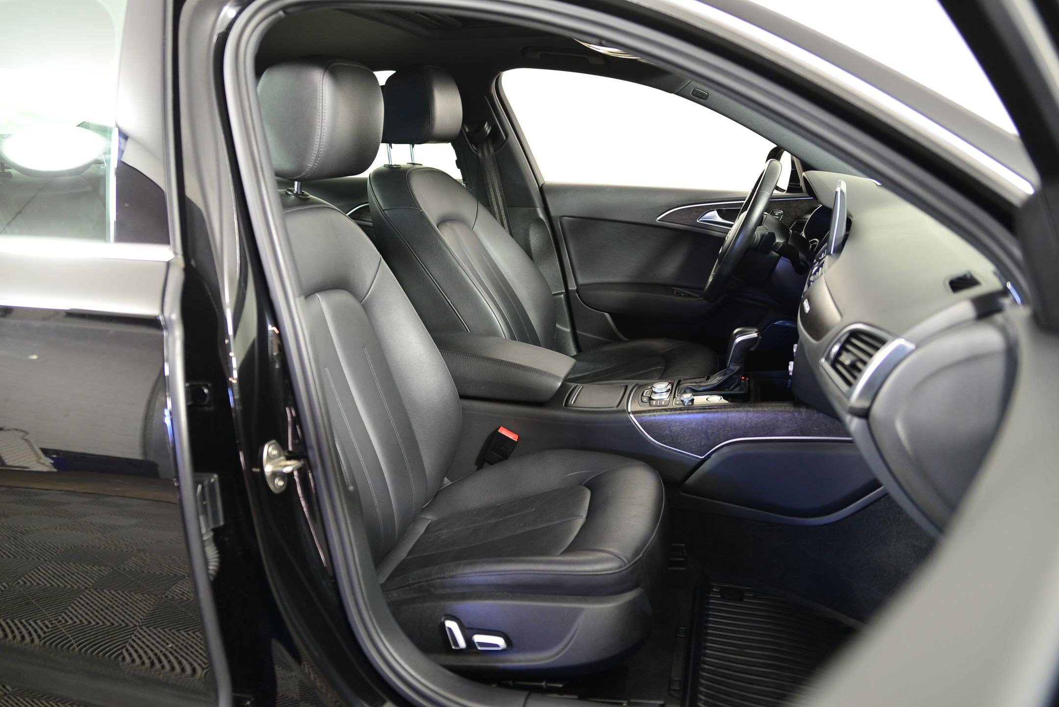 Used 2018 Audi A6 2.0T Premium Plus w/ Premium Plus Package image 19