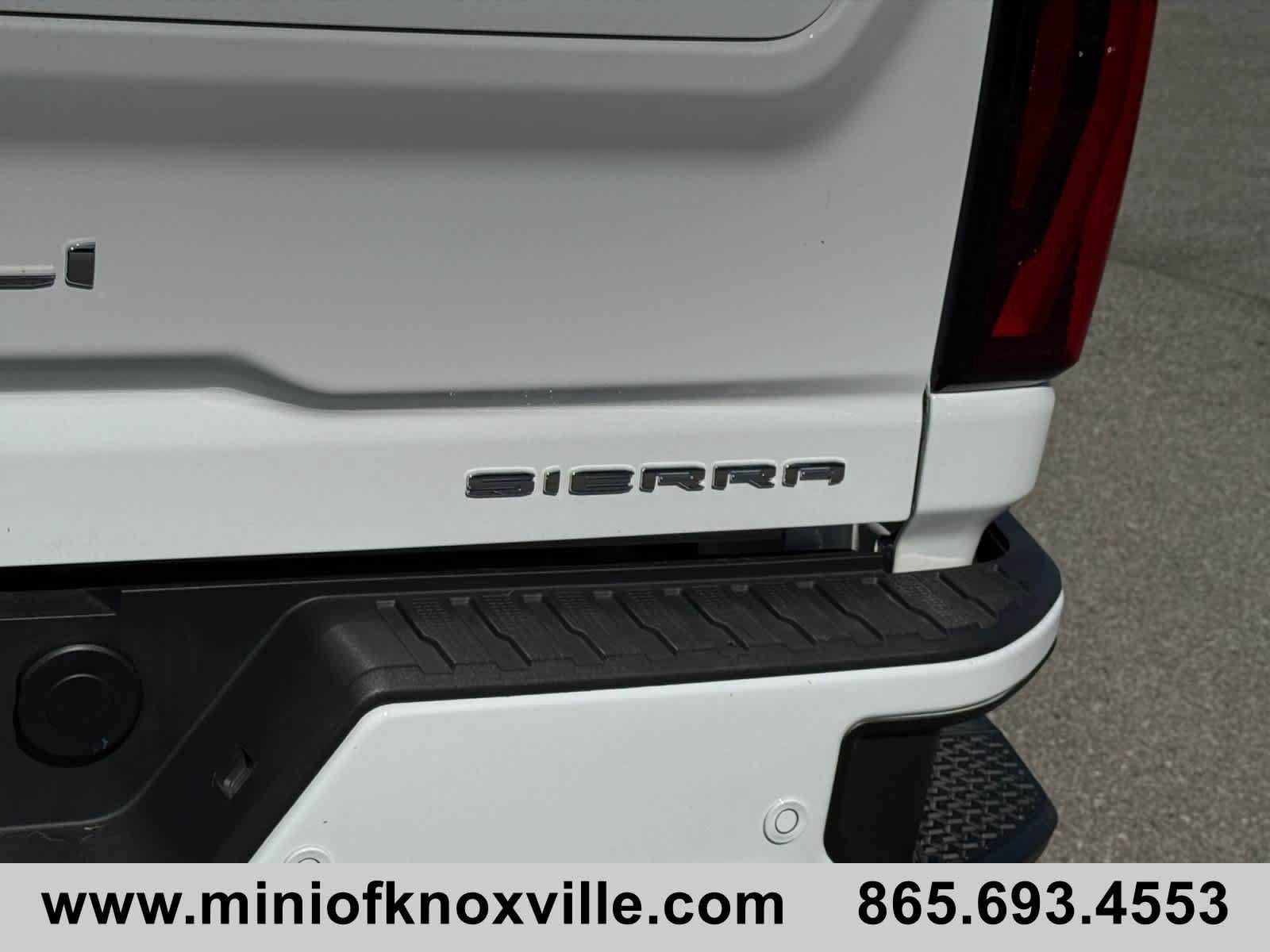 Used 2024 GMC Sierra 3500 Denali w/ Denali Reserve Package AWD/4WD image 14
