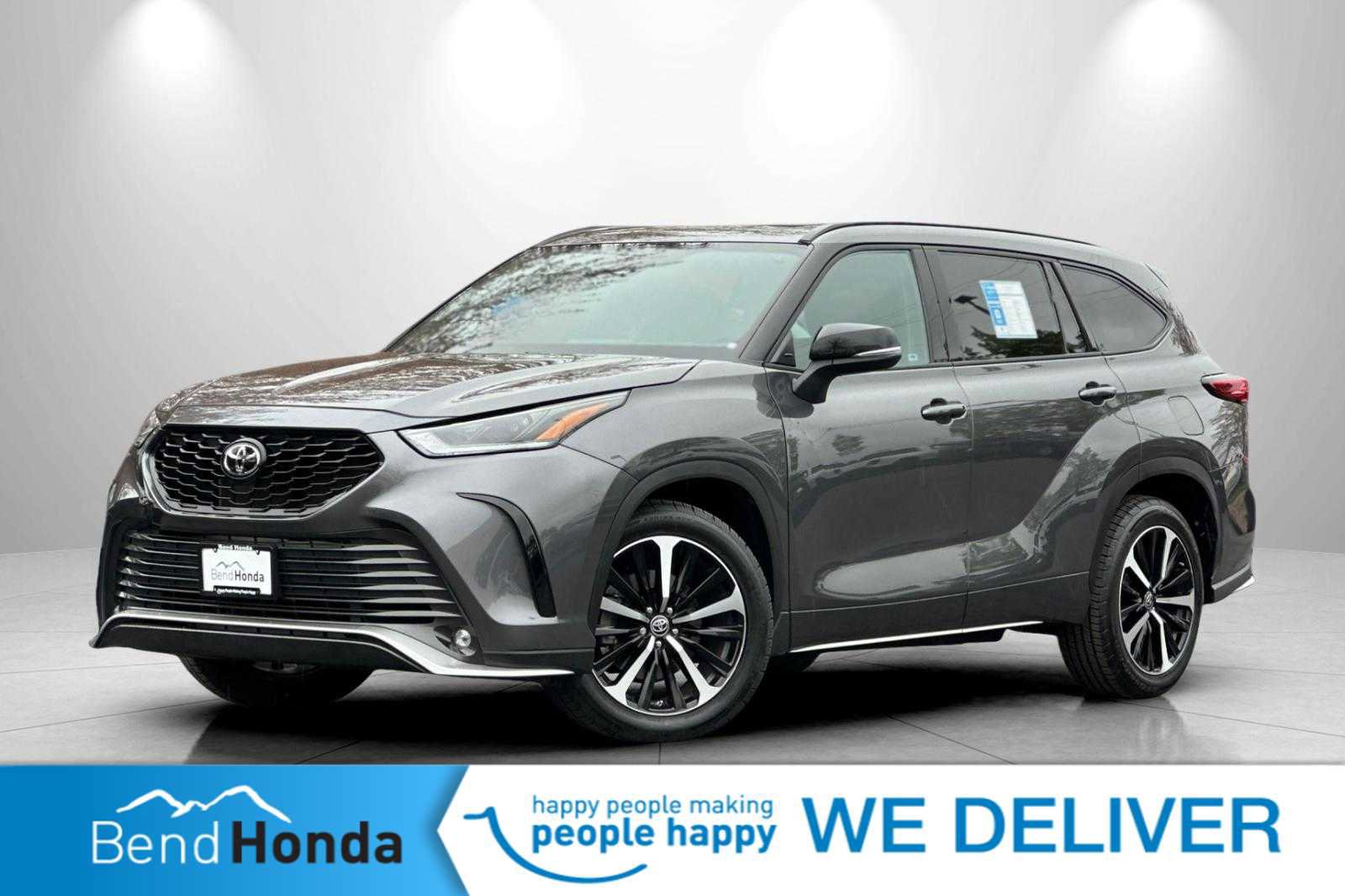 Used 2022 Toyota Highlander XSE AWD/4WD image 1