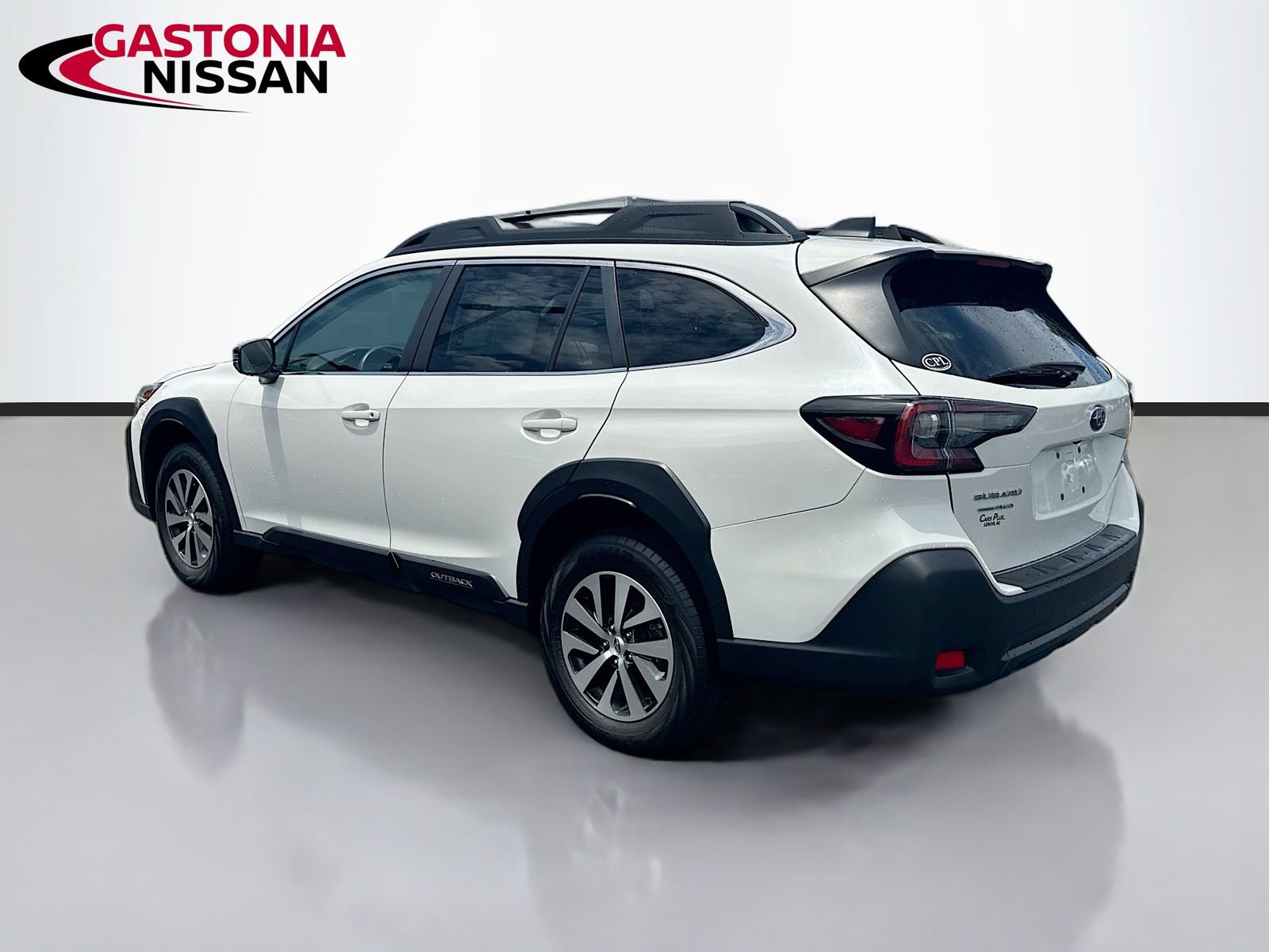 Used 2025 Subaru Outback Premium AWD/4WD image 6