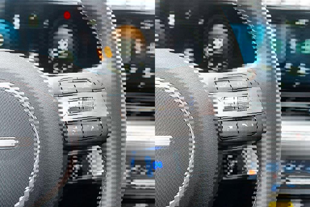 New 2026 Hyundai Kona SEL Premium image 25