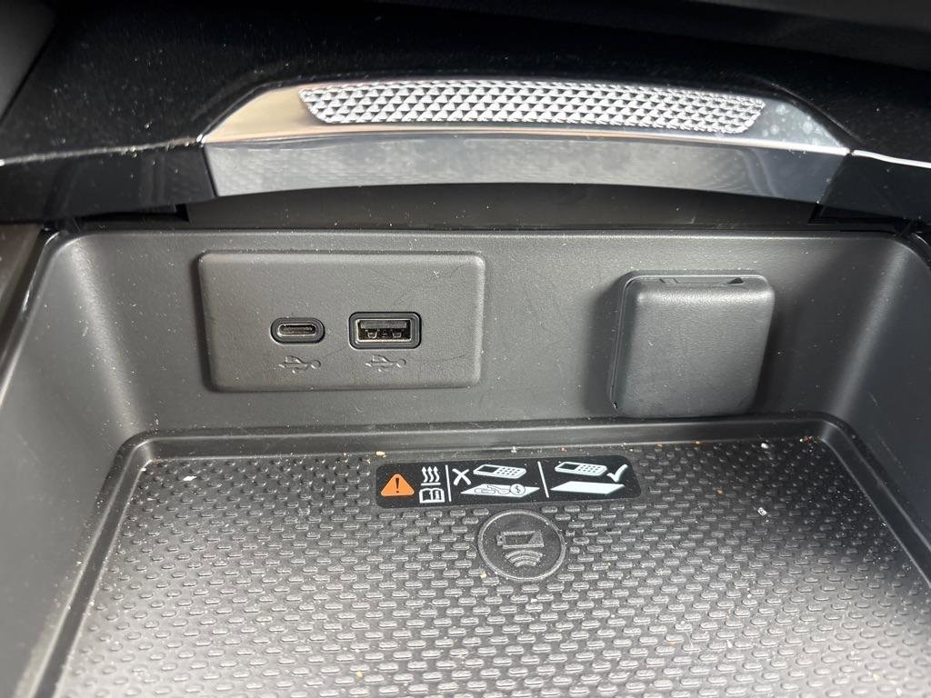 Used 2025 Buick Envision Preferred AWD/4WD image 22