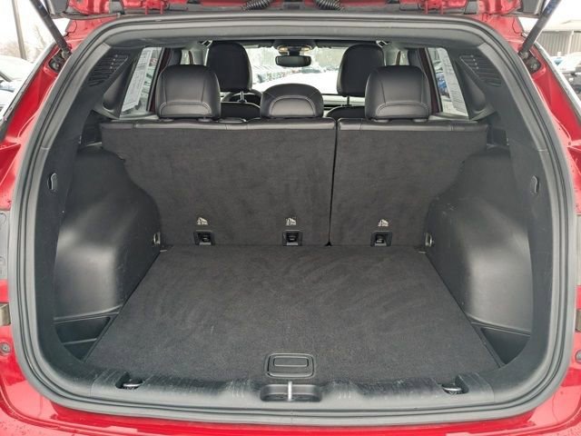 Used 2023 Jeep Compass Limited image 14