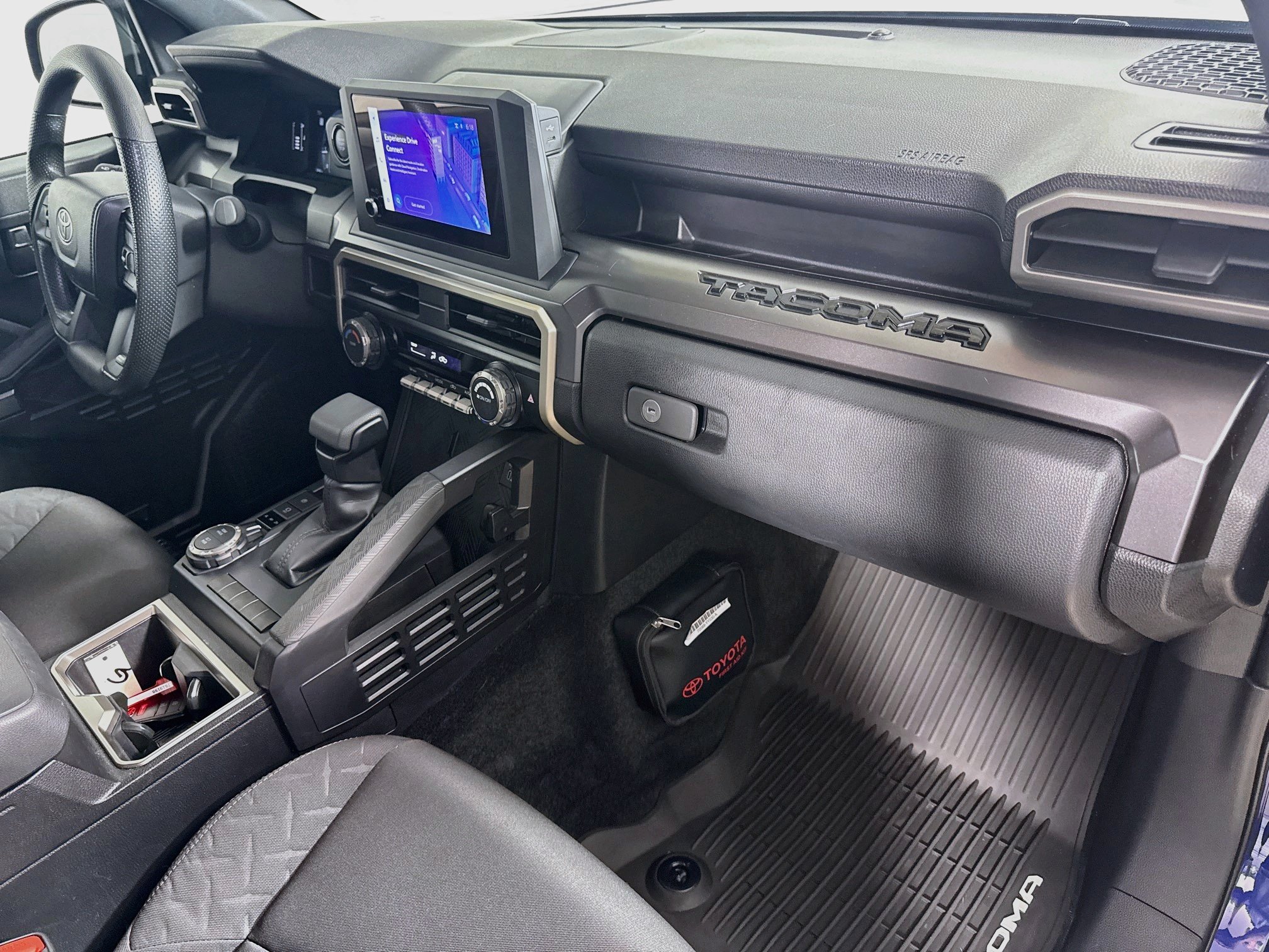 Certified 2025 Toyota Tacoma SR5 AWD/4WD image 27