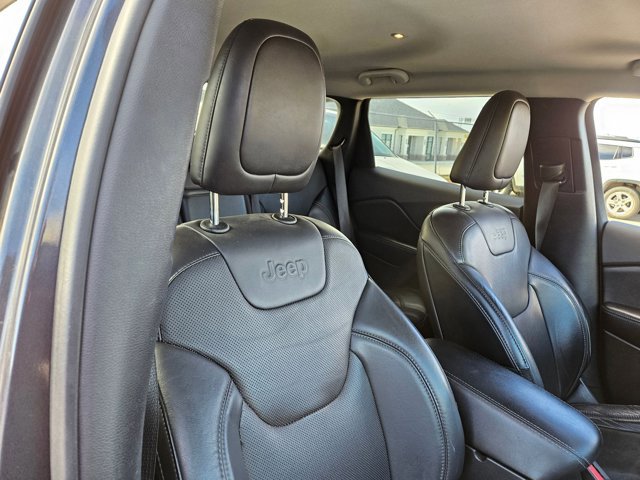 Used 2019 Jeep Cherokee Limited image 21