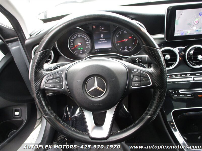 Used 2016 Mercedes-Benz C 300 4MATIC Sedan image 23