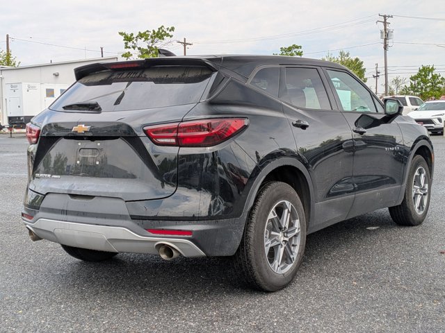 Used 2025 Chevrolet Blazer LT AWD/4WD image 5