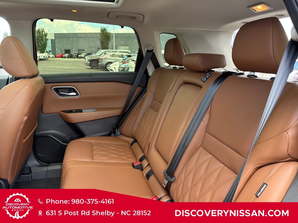 Certified 2026 Nissan Rogue Platinum w/ Platinum Premium Package AWD/4WD image 31