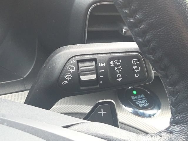 Used 2020 Ford Explorer XLT w/ Equipment Group 202A AWD/4WD image 43