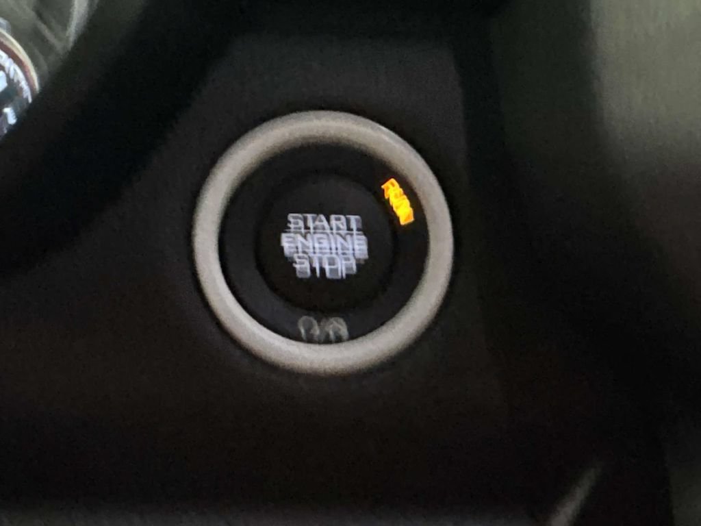 Used 2023 RAM 1500 Laramie AWD/4WD image 25