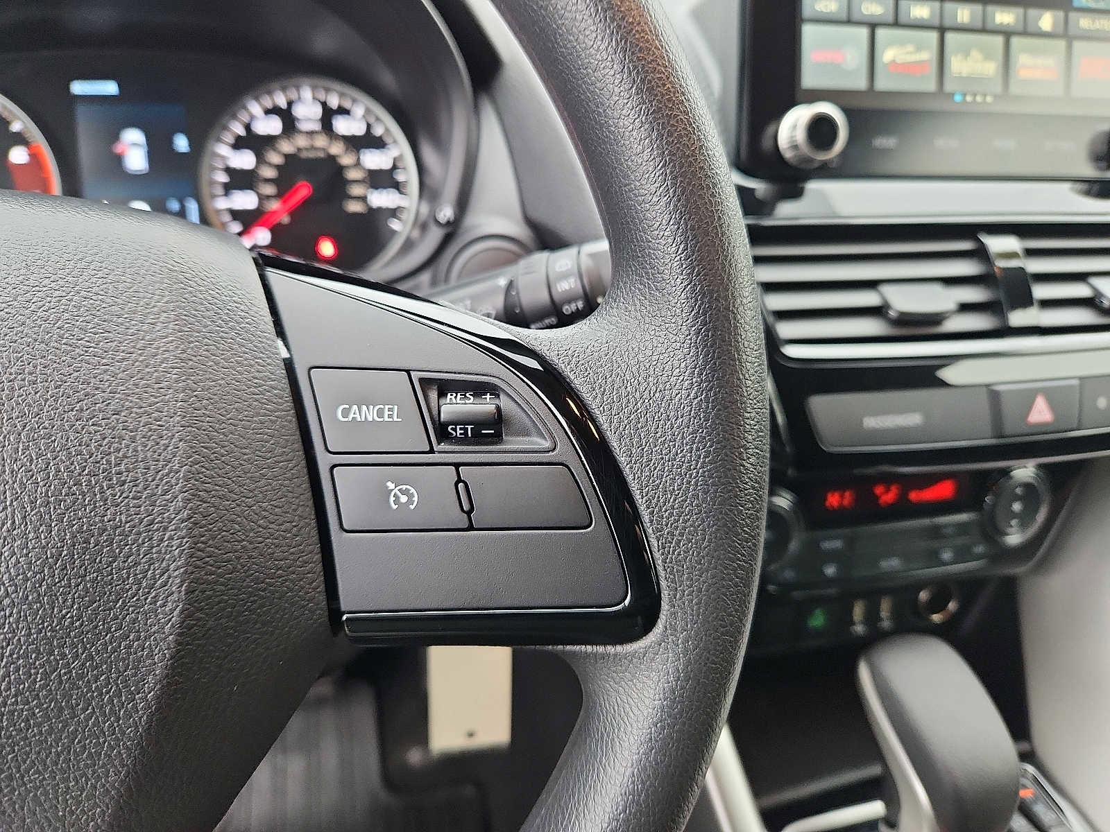 Used 2023 Mitsubishi Eclipse Cross LE image 21