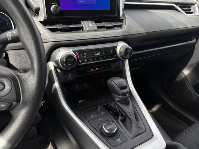 Certified 2024 Toyota RAV4 LE AWD/4WD image 12