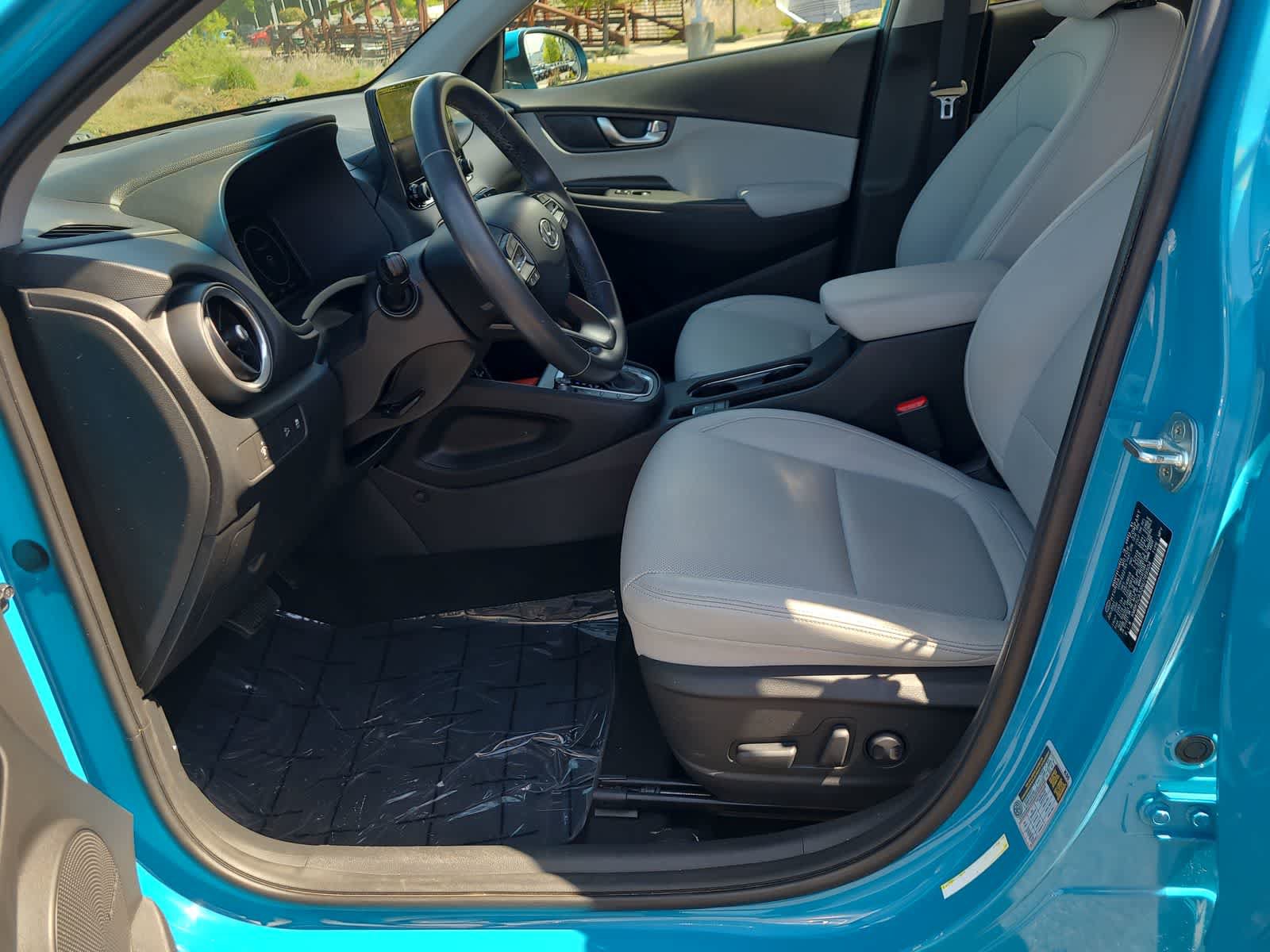Used 2022 Hyundai Kona Limited AWD/4WD image 19