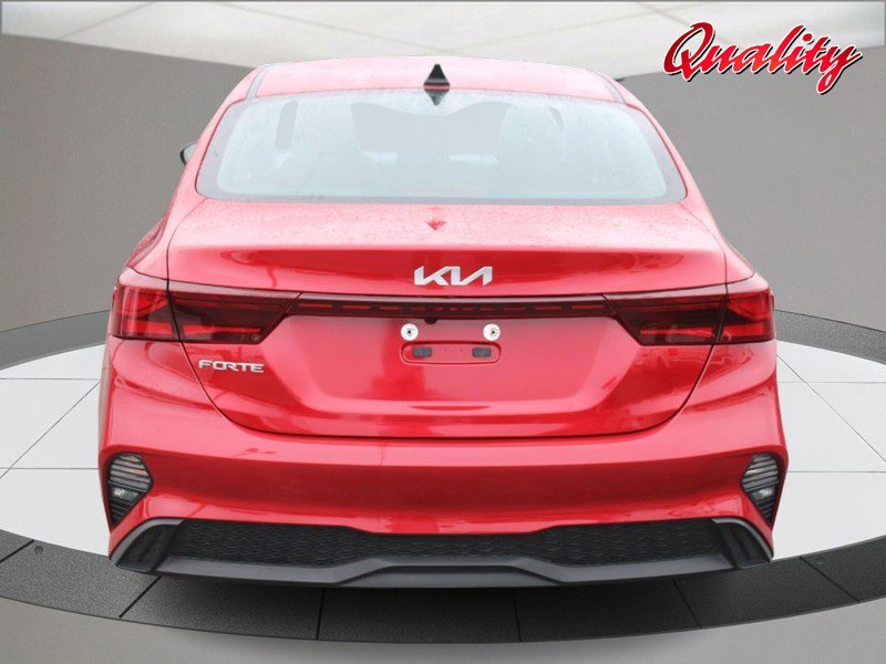Used 2024 Kia Forte LXS image 4