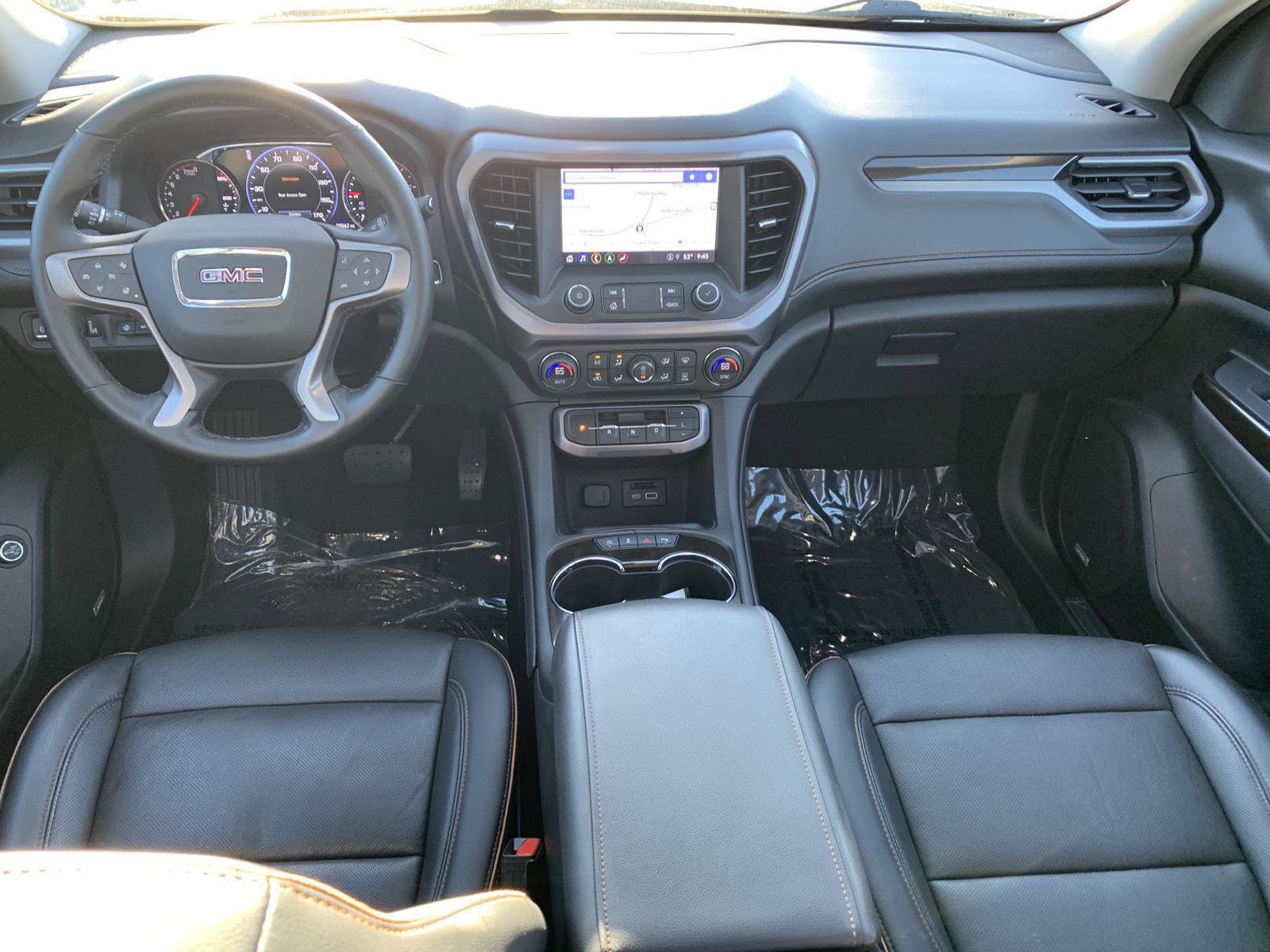 Used 2023 GMC Acadia AT4 w/ Technology Package image 32