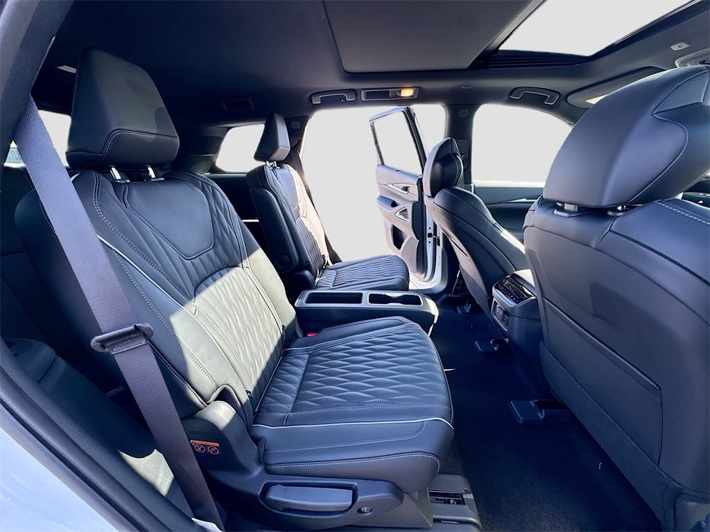 New 2026 INFINITI QX60 Autograph w/ Dark Cargo Package image 30