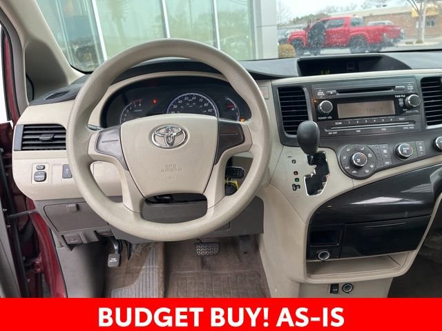 Used 2014 Toyota Sienna L image 14