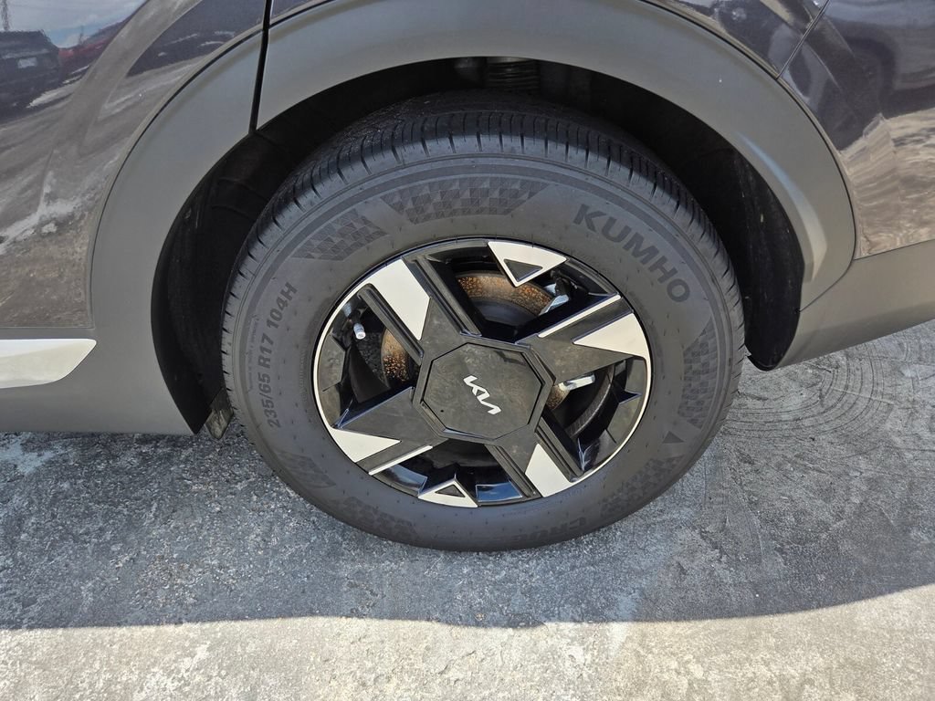 Used 2026 Kia Sportage LX FWD image 25