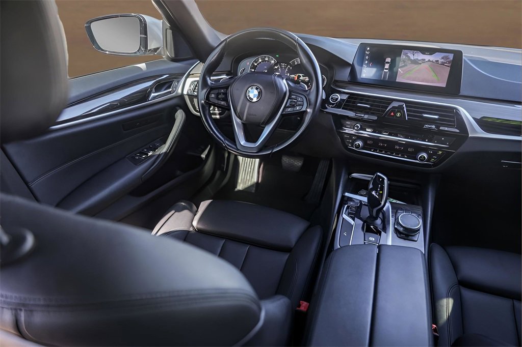 Used 2019 BMW 530i w/ Convenience Package image 29