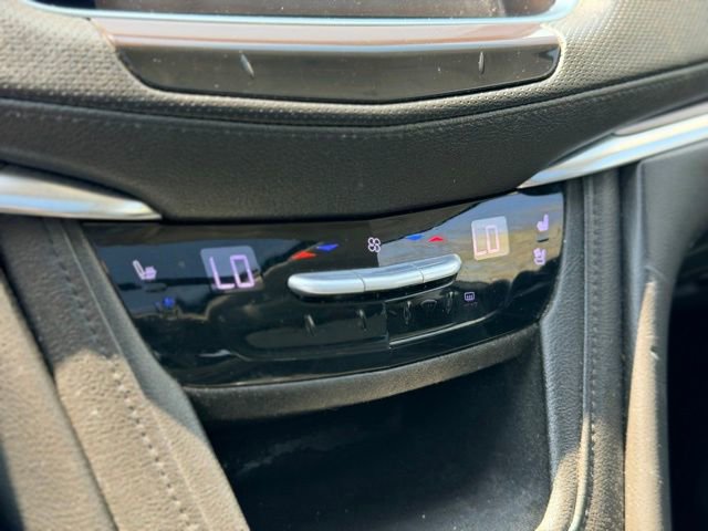 Used 2018 Cadillac XT5 Premium Luxury FWD image 15