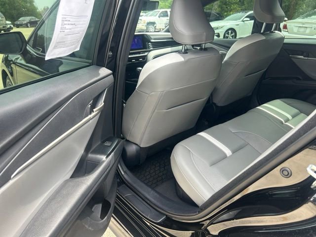 Used 2025 Toyota Camry SE FWD image 17