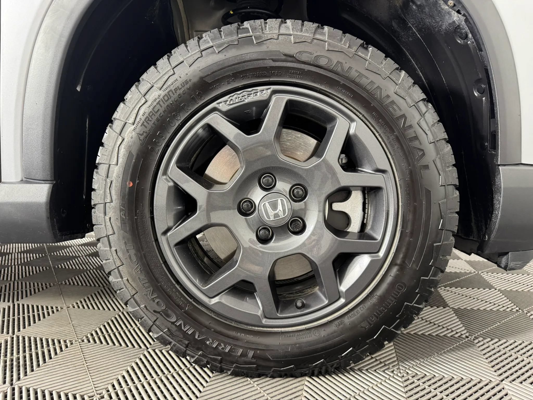Used 2025 Honda Pilot TrailSport image 53