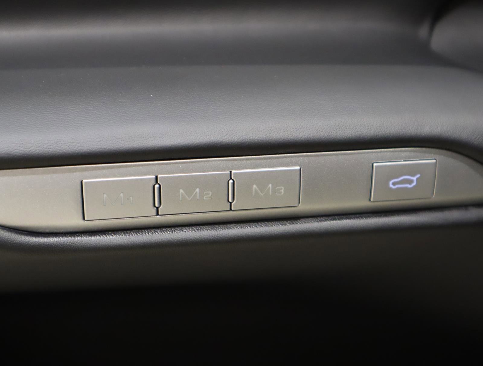 Used 2024 Ferrari Purosangue AWD AWD image 30