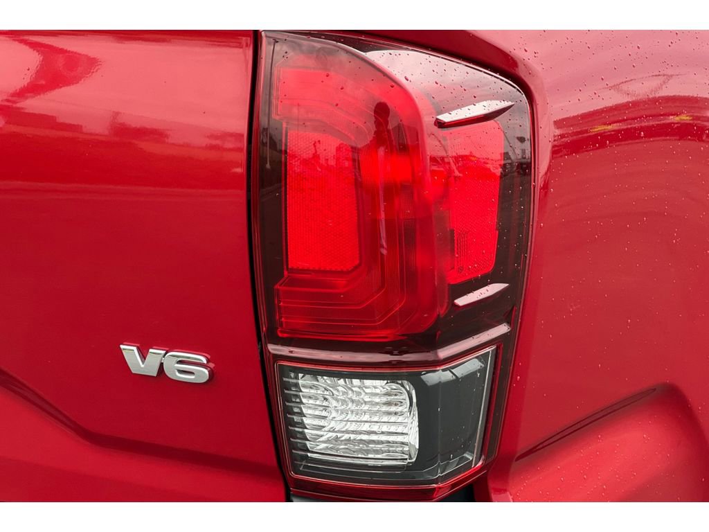 Used 2019 Toyota Tacoma TRD Sport w/ Technology Package AWD/4WD image 32