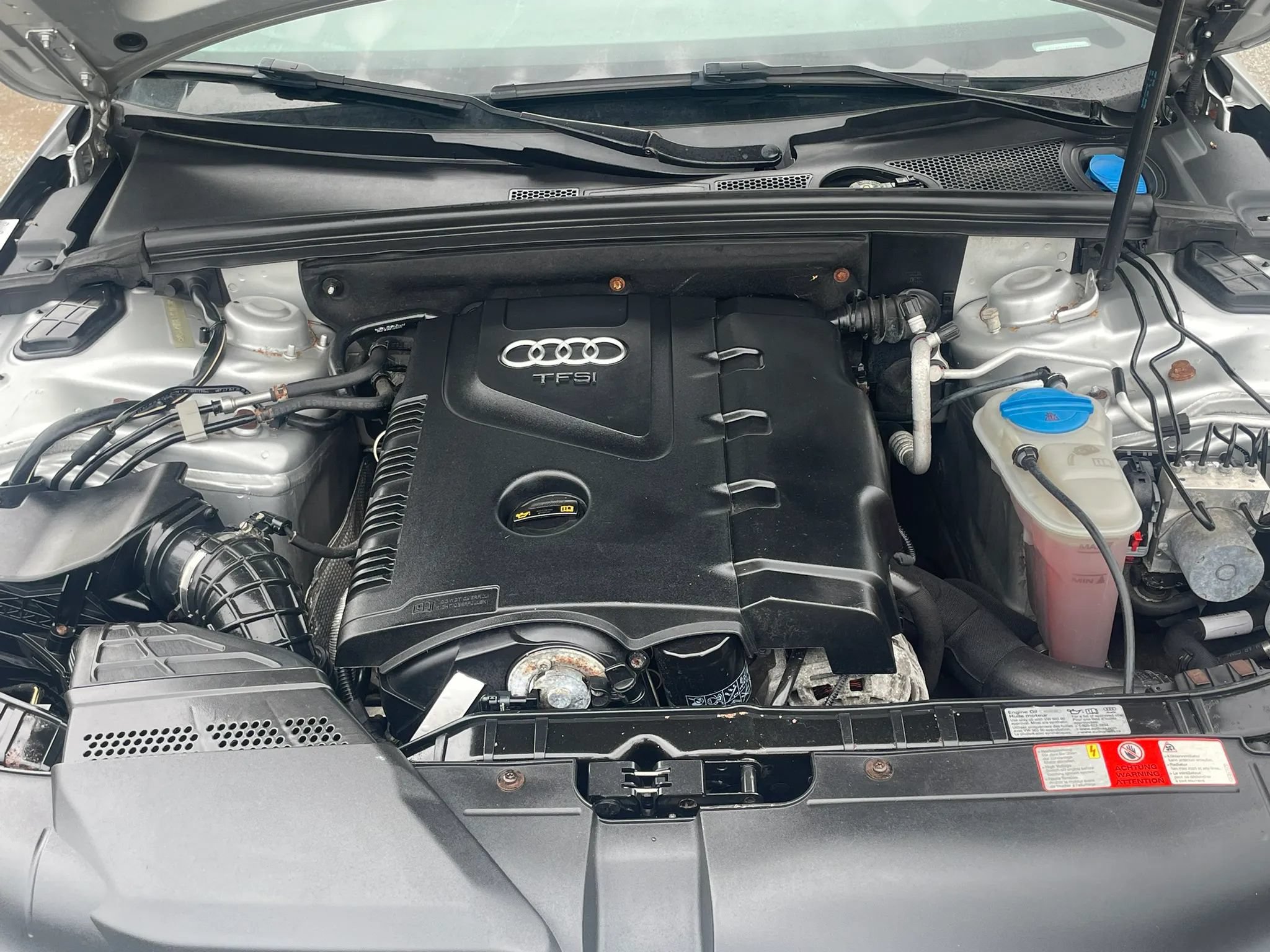 Used 2010 Audi A4 2.0T Premium AWD/4WD image 9