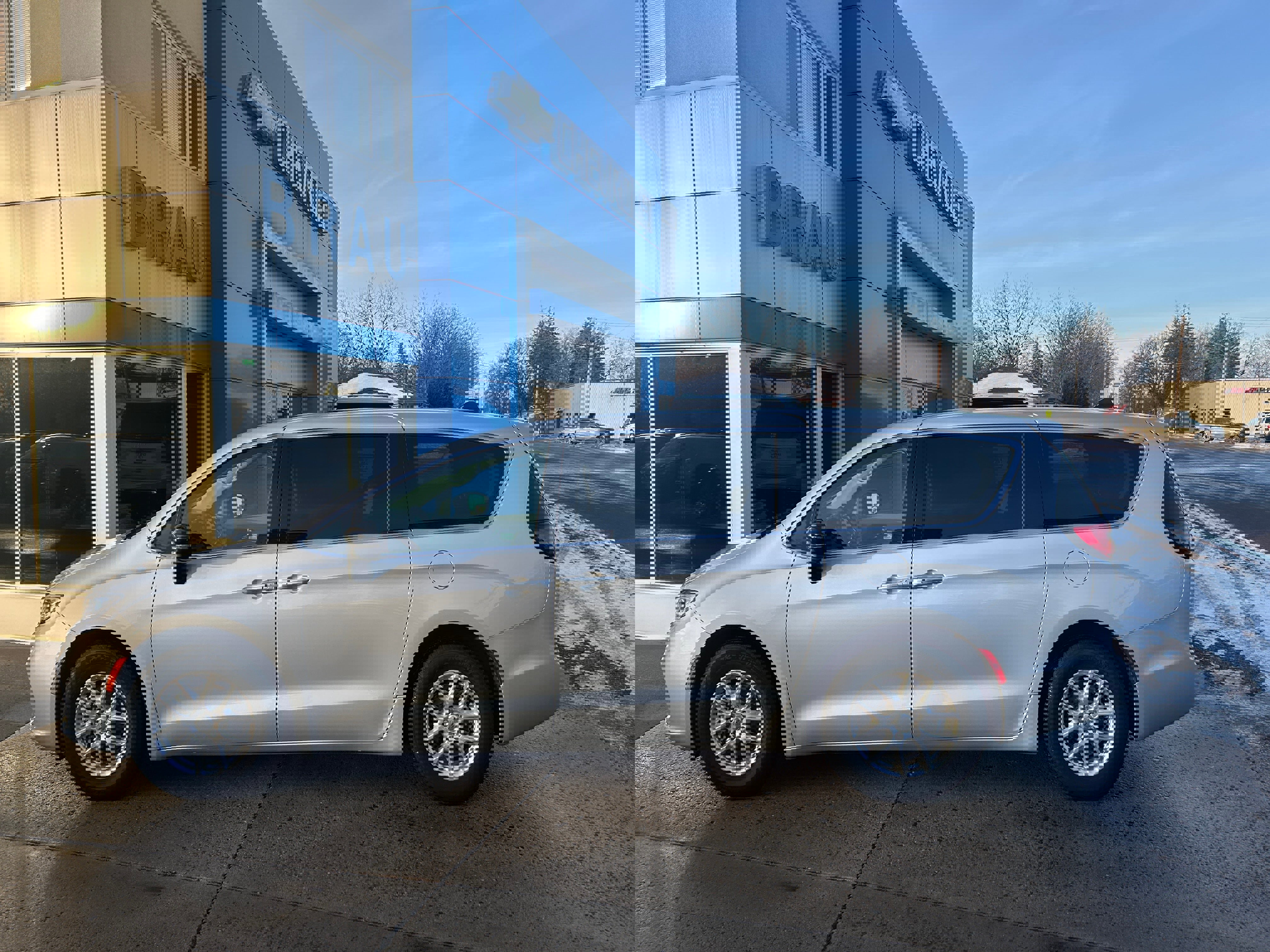 Used 2024 Chrysler Pacifica Touring-L