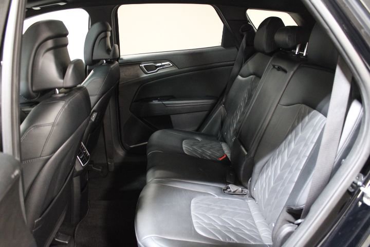 Used 2023 Kia Sportage X-Line w/ X-Line Premium Package AWD/4WD image 21